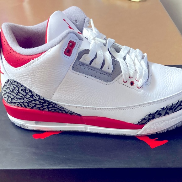 AIR Jordan 3 Retro (GS) - Picture 1 of 6